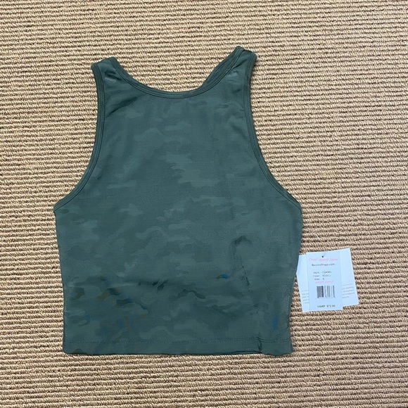 Beyond yoga studio cropped tank green camo - Picture 1 of 3